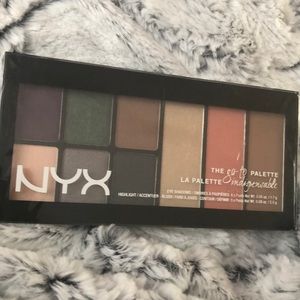 NYX Eyeshadow palette